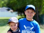 EMK28849EicherSiblings